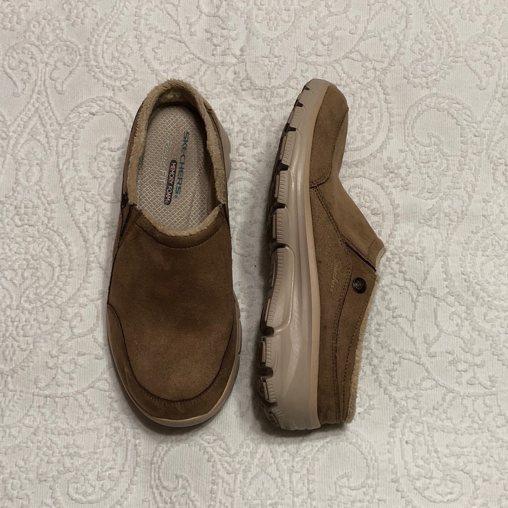 Size 9.5M Slip-On Mule Loafers in Tan Suede